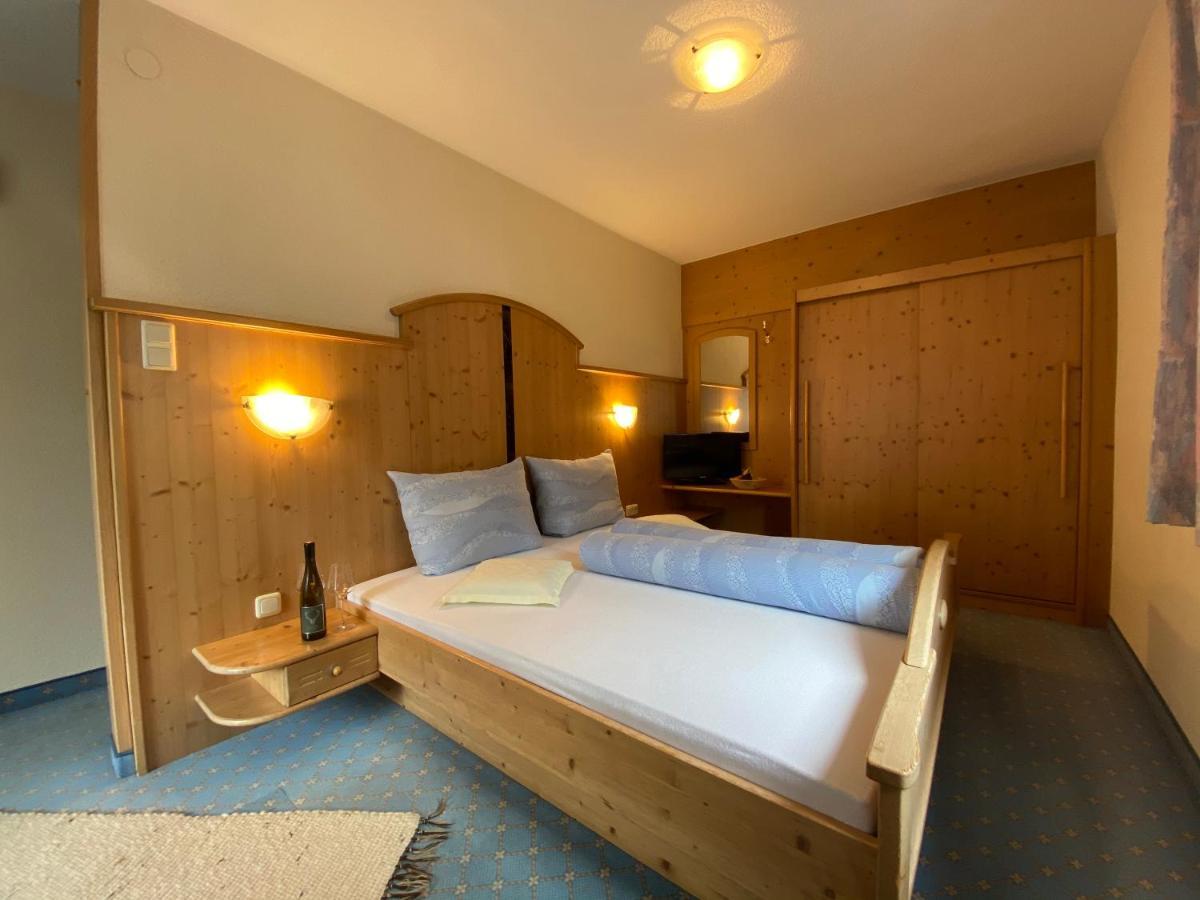קאונרטל Hotel Jaegerhof מראה חיצוני תמונה