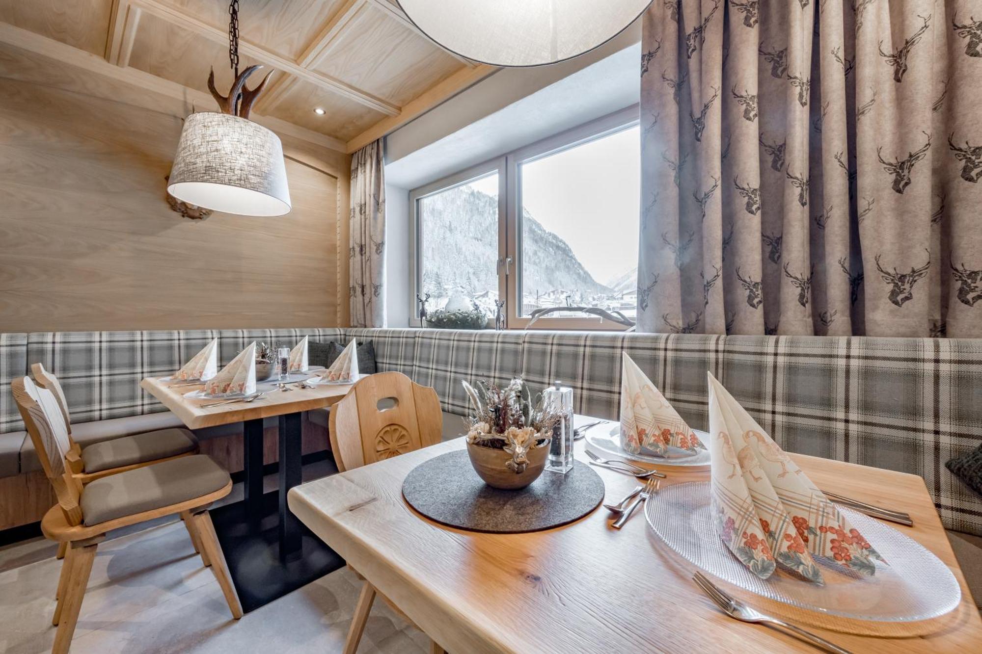 קאונרטל Hotel Jaegerhof מראה חיצוני תמונה