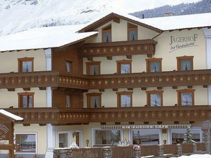קאונרטל Hotel Jaegerhof מראה חיצוני תמונה
