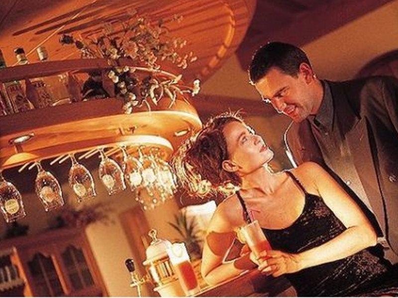 קאונרטל Hotel Jaegerhof מראה חיצוני תמונה