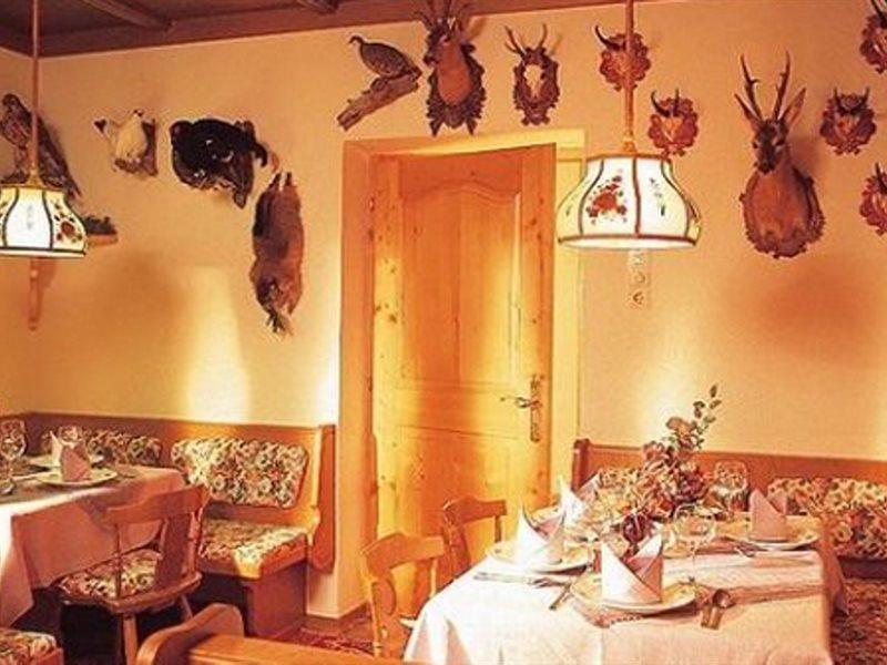 קאונרטל Hotel Jaegerhof מראה חיצוני תמונה